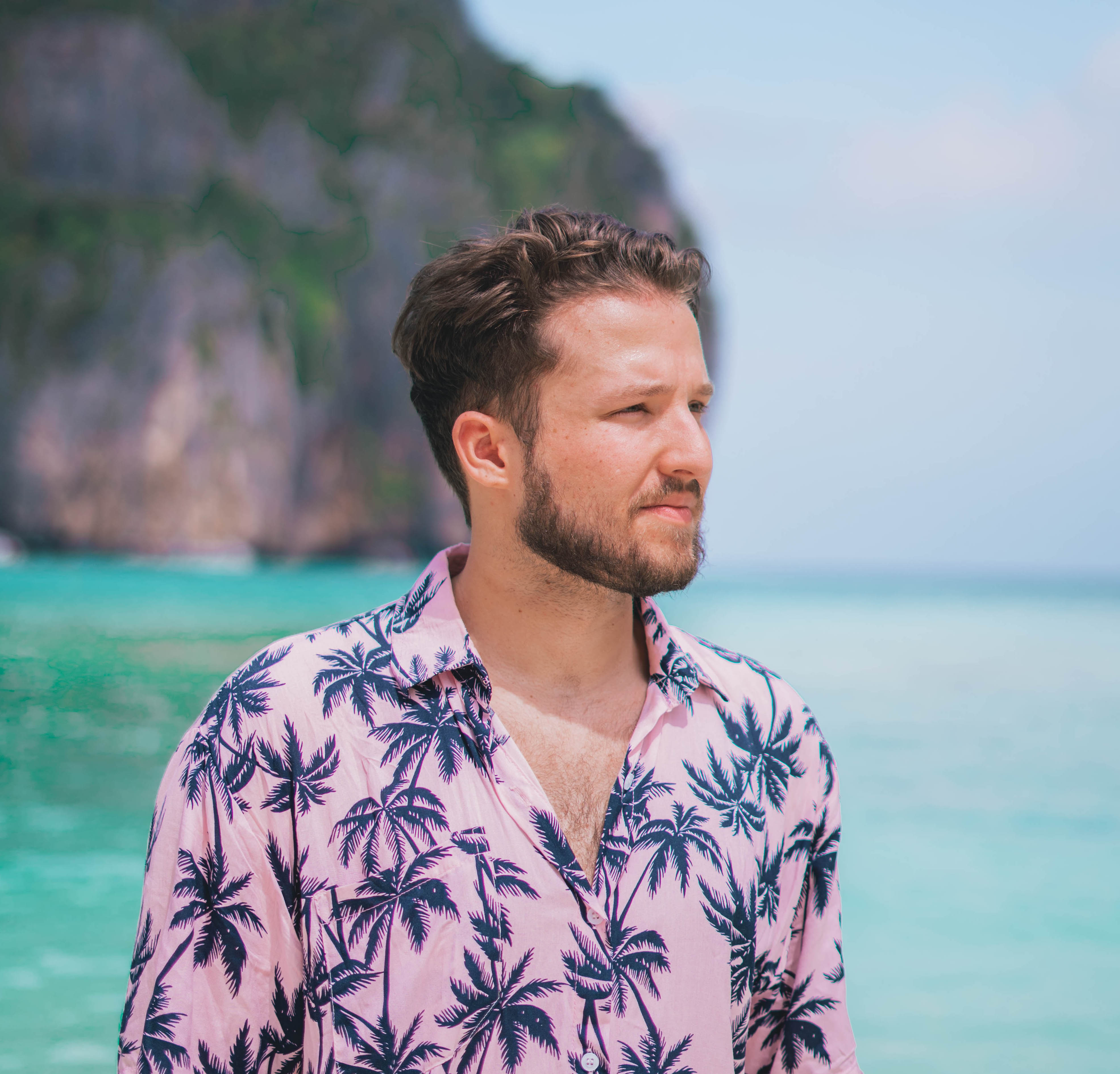 Destination wedding photography in Thailand on a tropical beach